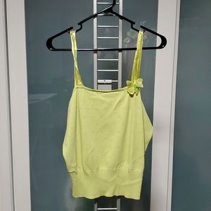 Tank top with quarter sleeves two-pieces never worn